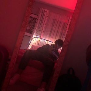 Meet your Posher, Isaac